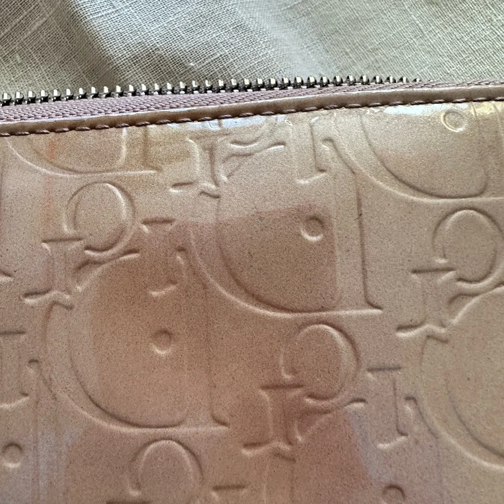 AUTHENTIC VINTAGE DIOR ZIPPY WALLET